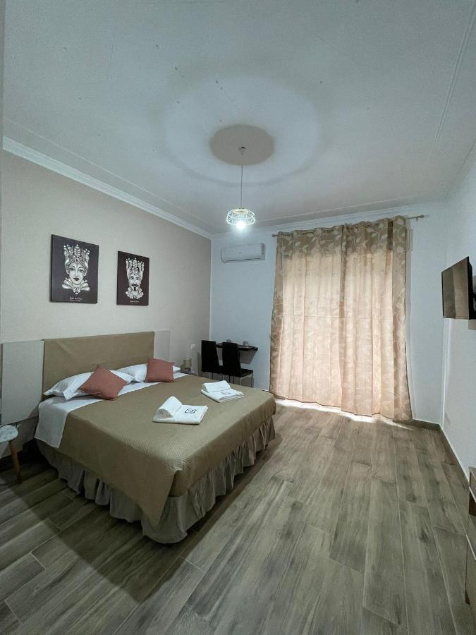 A Bone Guest House Катания Экстерьер фото