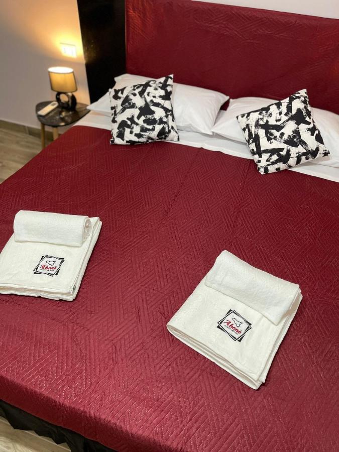 A Bone Guest House Катания Экстерьер фото