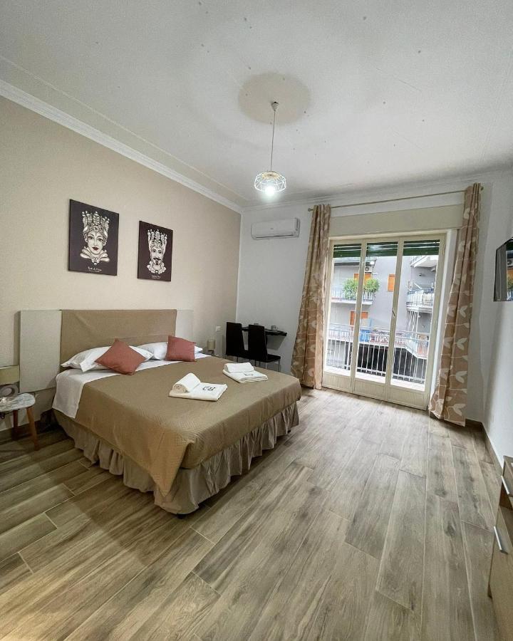 A Bone Guest House Катания Экстерьер фото